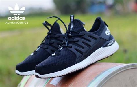 model sepatu Adidas terbaru